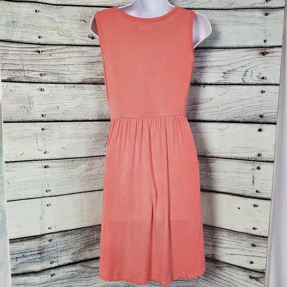 Maurices 24/7 Women’s XS Sleeveless Coral Pink Midi Dress Elastic Waist Rayon Sp - Picture 3 of 7